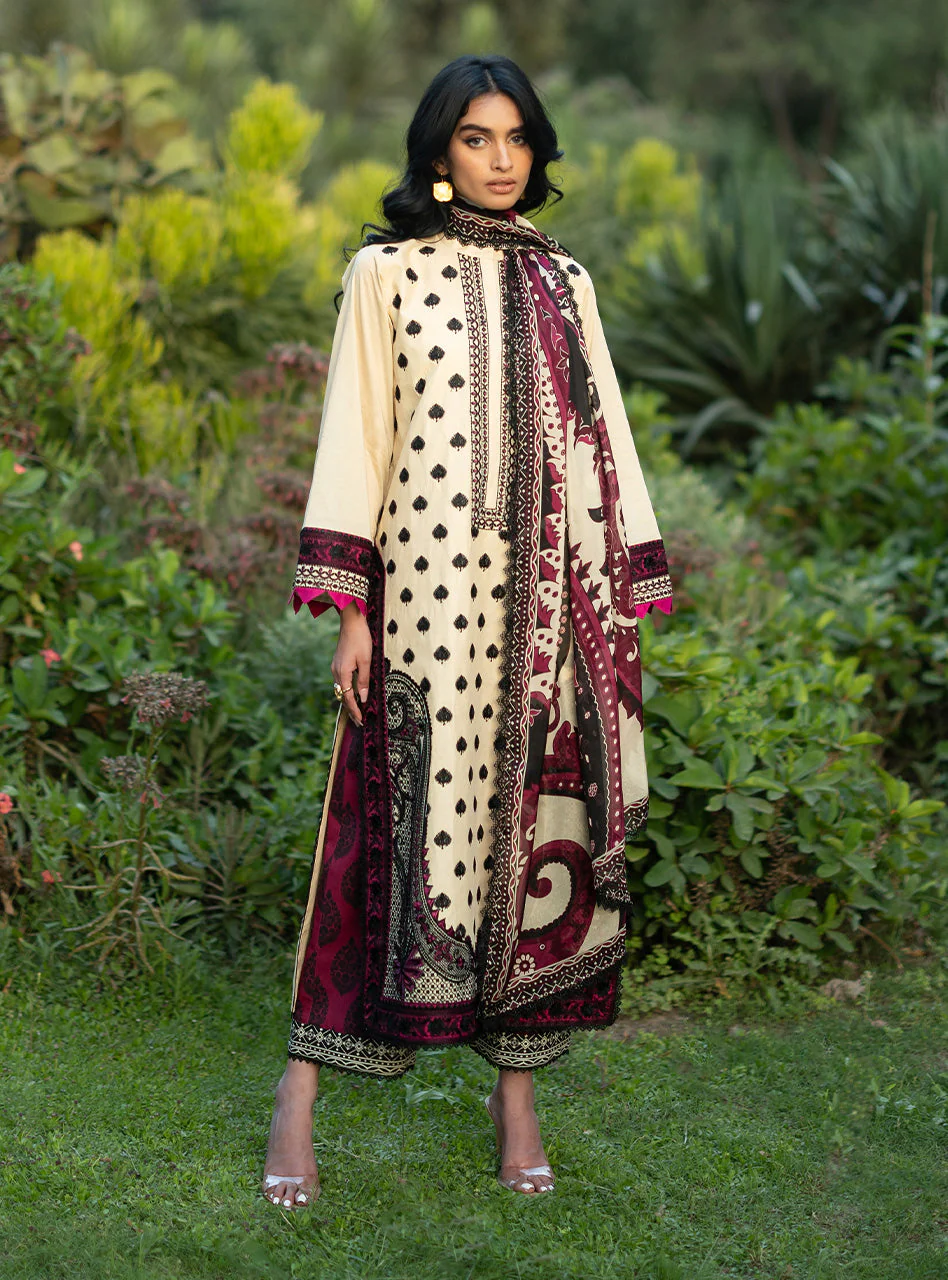 Zainab Chottani